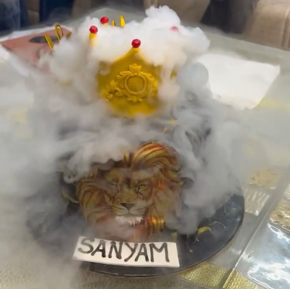 Lion King Smoke Cake Regalo Delights
