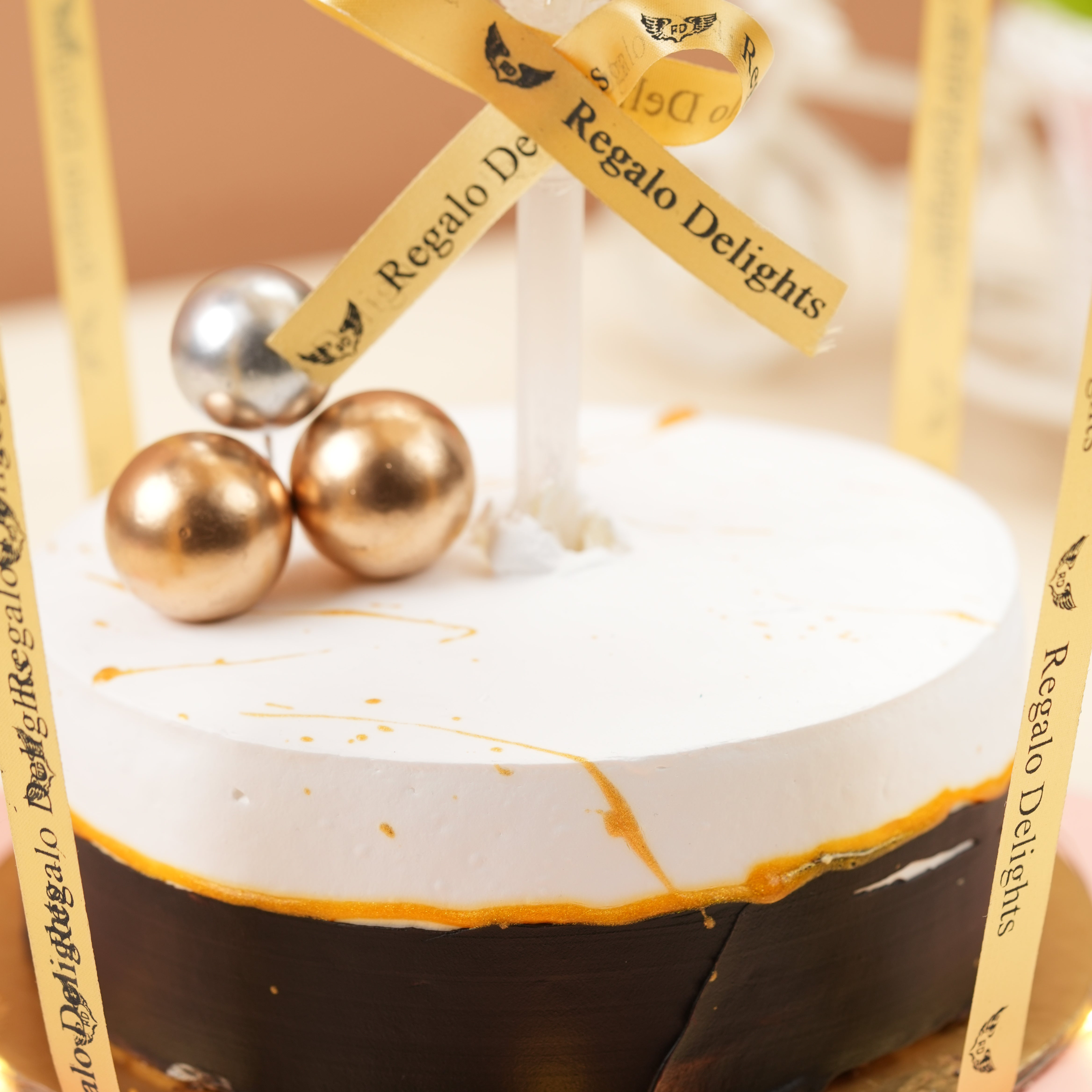 2 Layer Balls Regalo Birthday Cake