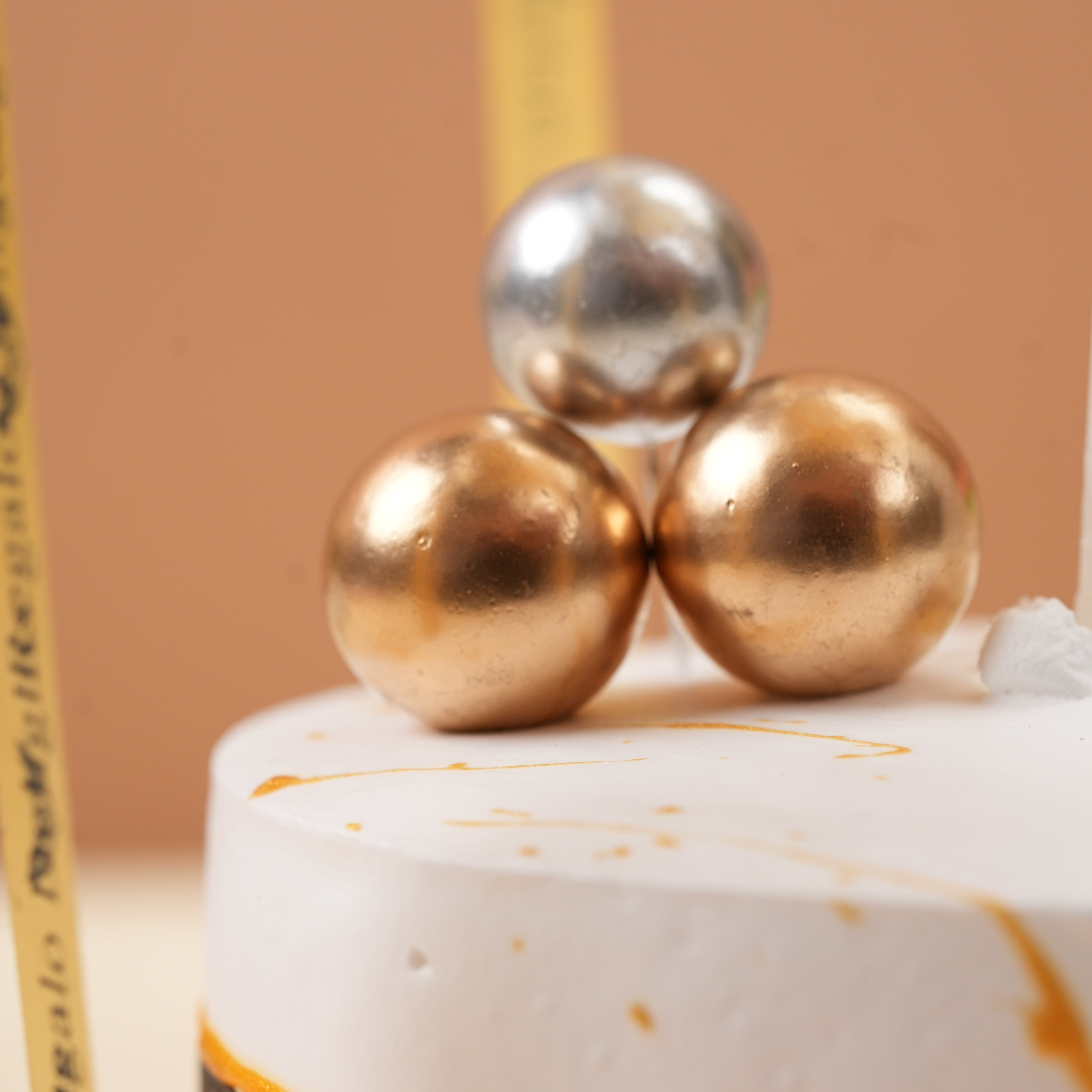 2 Layer Balls Regalo Birthday Cake