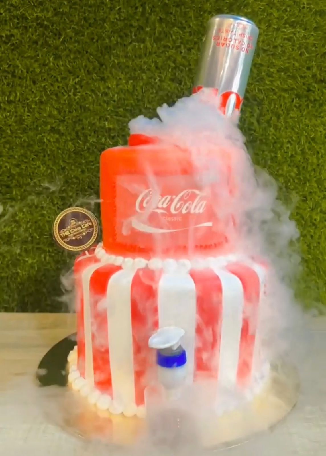 Coca Cola Drink-in & Smoke Cake Regalo Delights