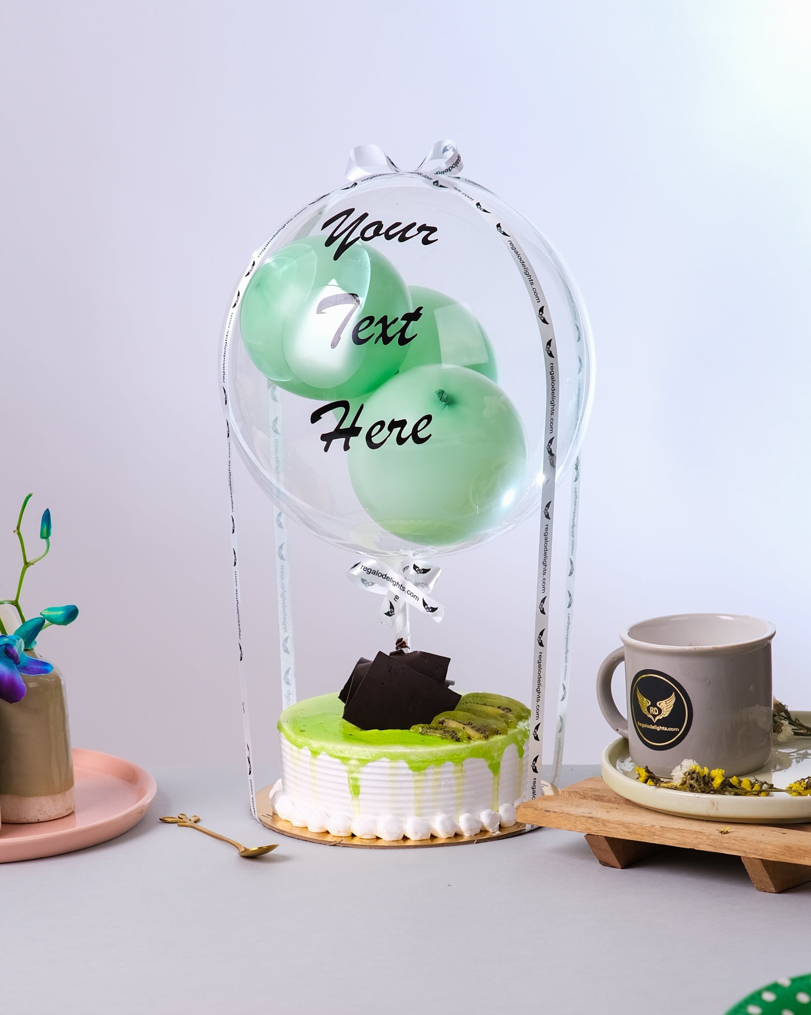 Kiwi Regalo Cake Regalo Delights