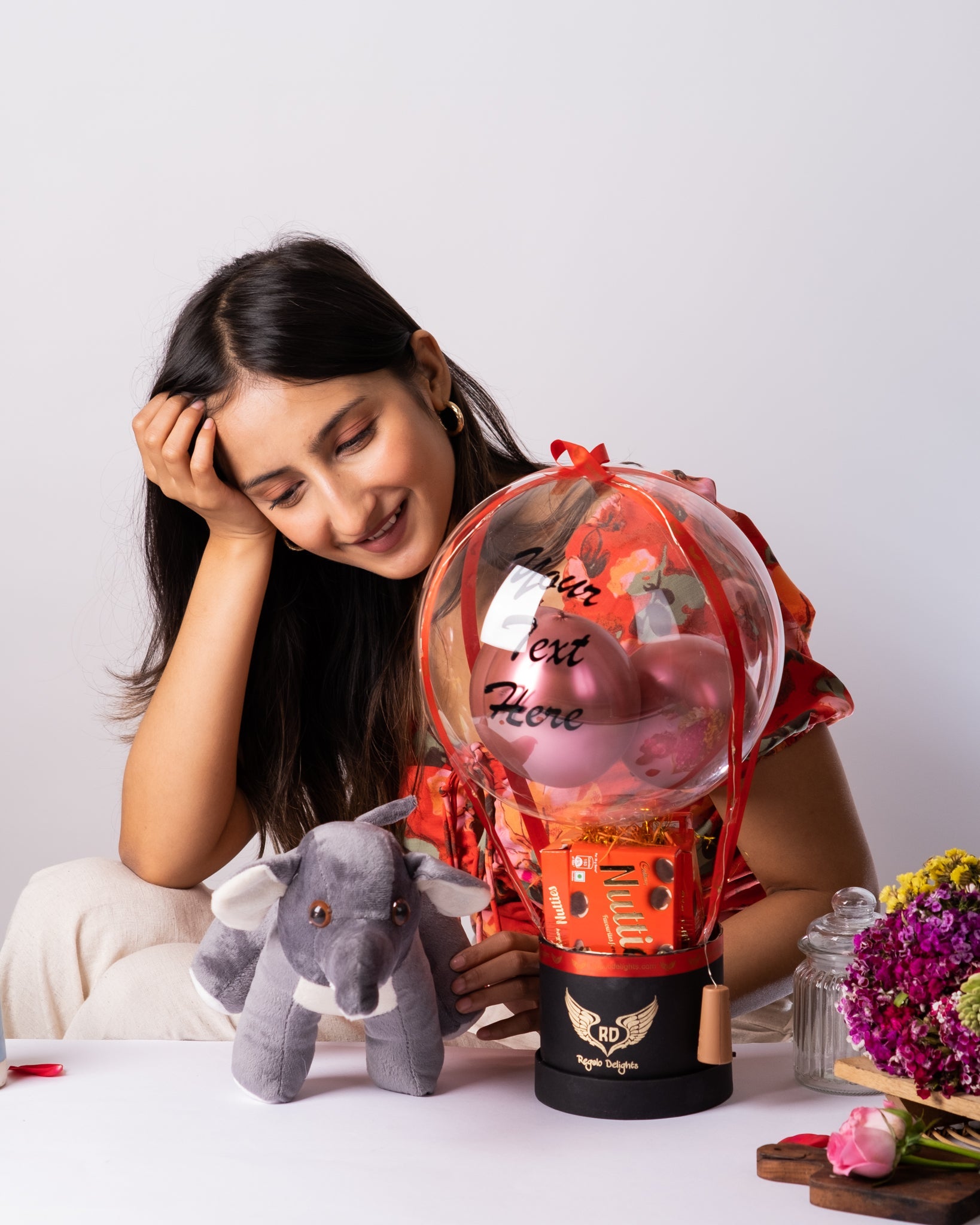 Nutties Bouquet & Elephant Regalo Delights