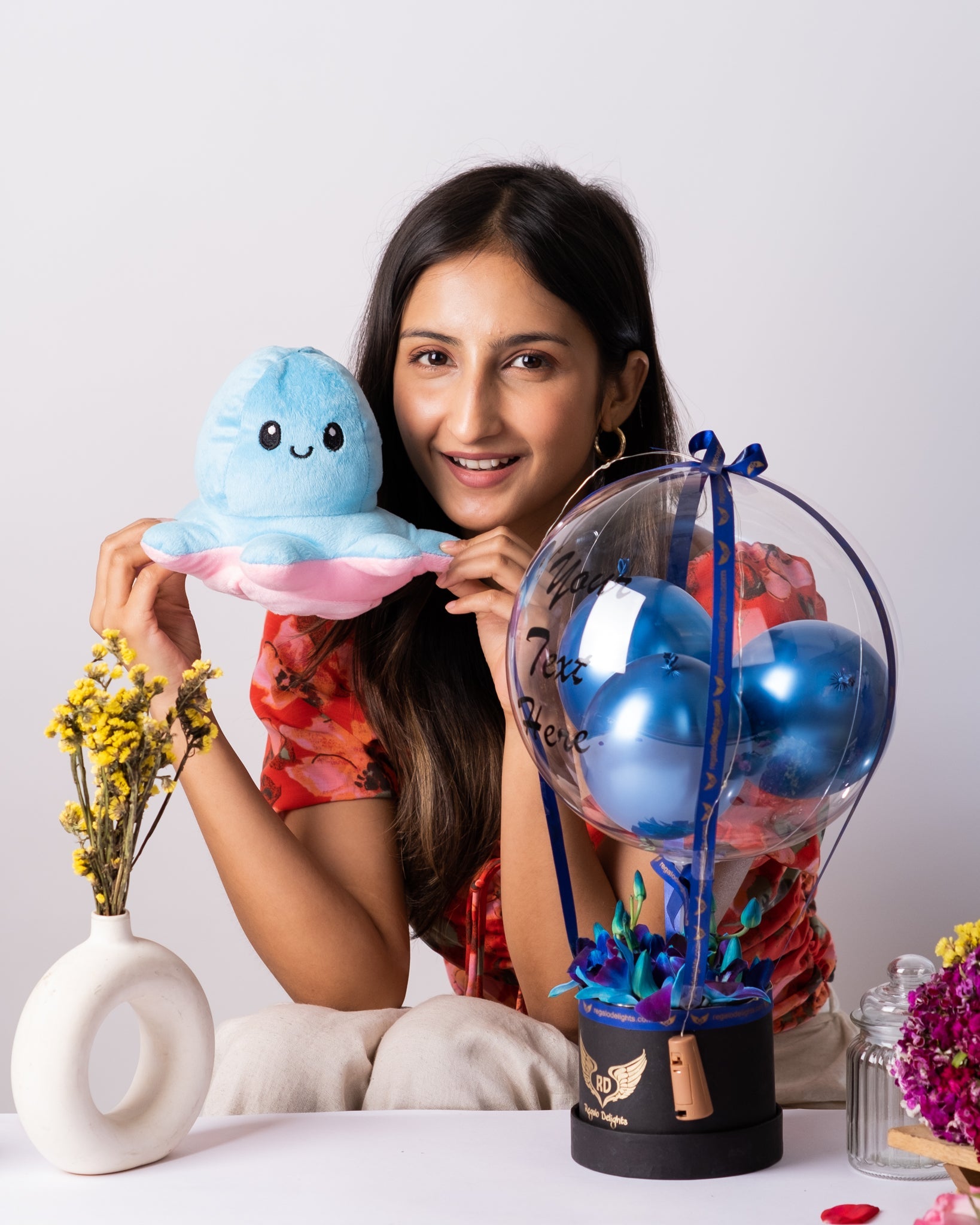 Orchids Bouquet & Octopus Regalo Delights