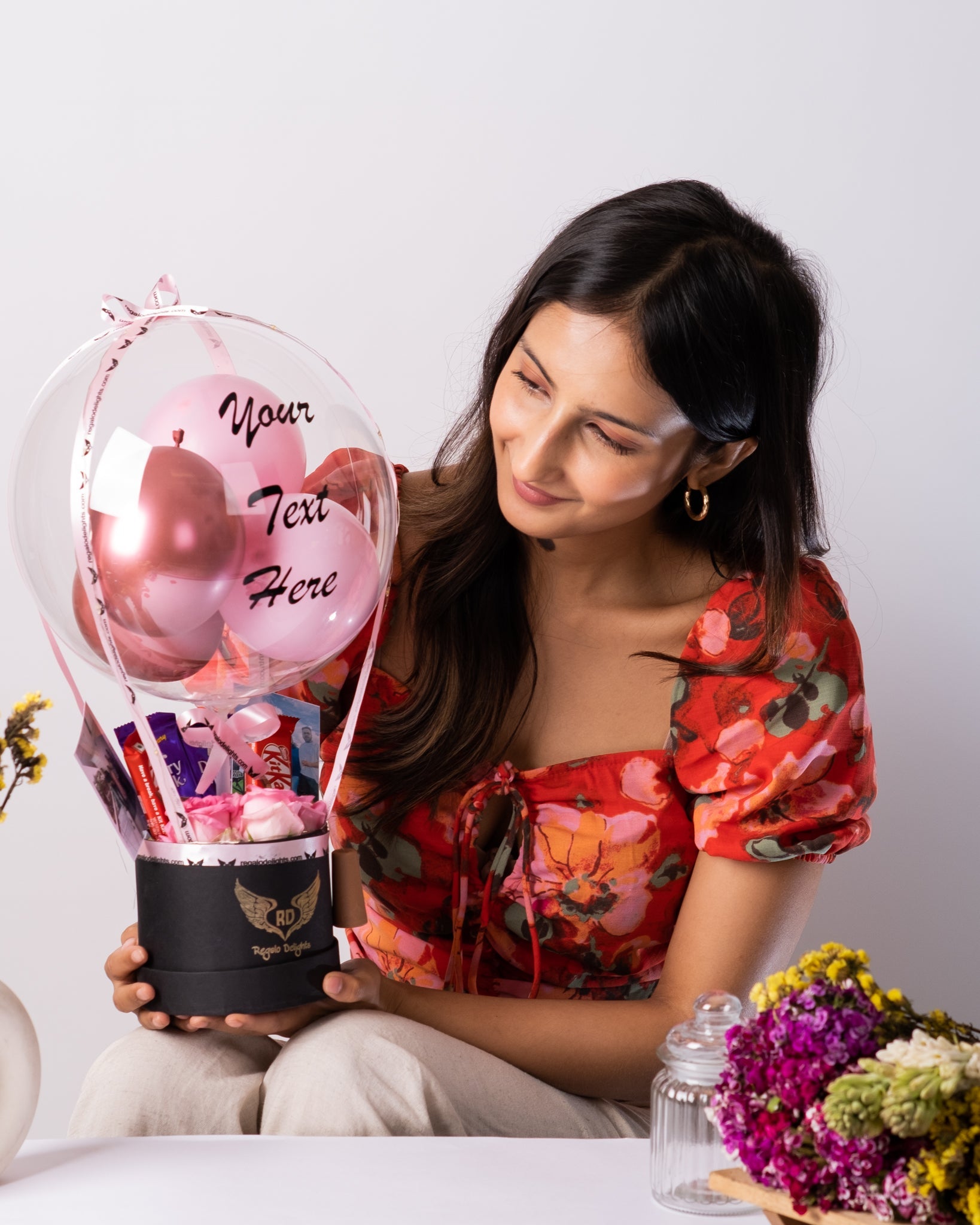 Pink Roses, Chocolates & Photos Hot Air Bouquet Regalo Delights