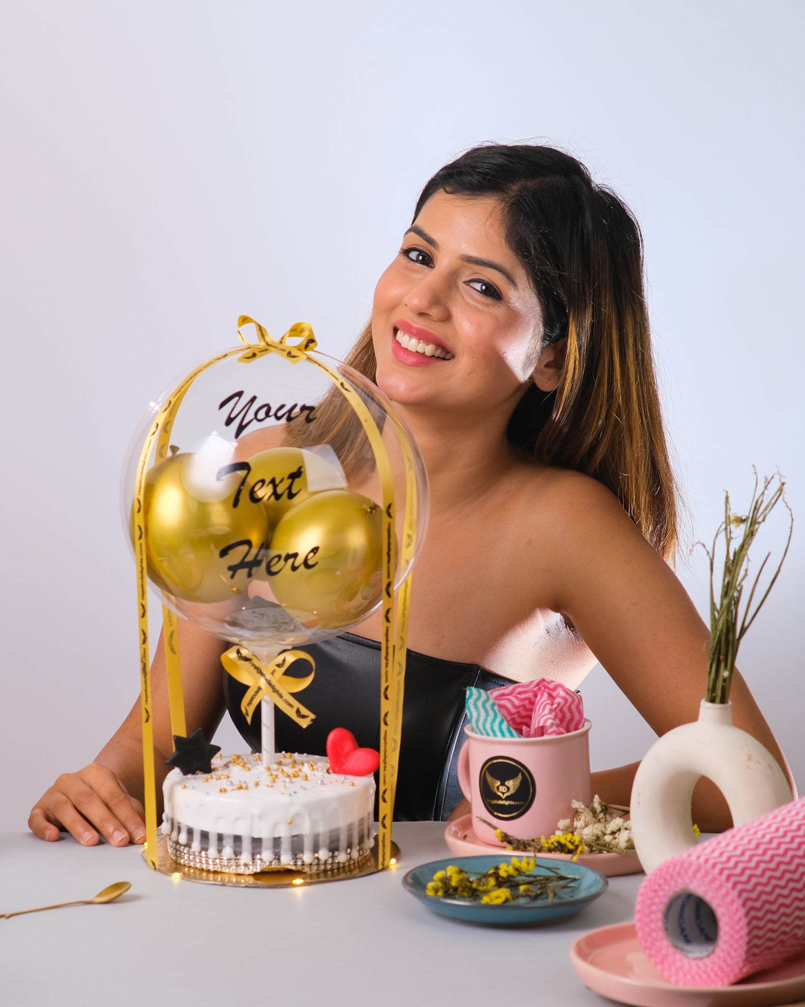 White Frost Regalo Cake Regalo Delights